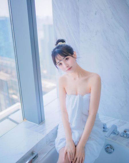 日韩职业装美女图片_1080P完整在线观看