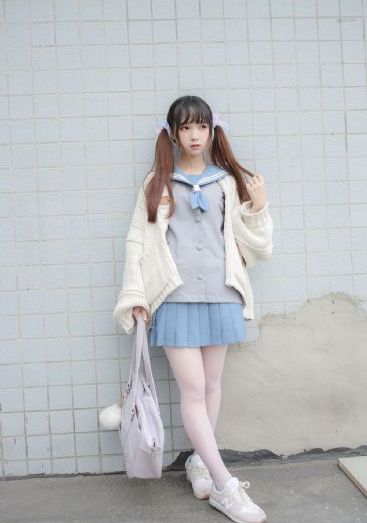 欧美风格复古女头像_超清电影在线观看