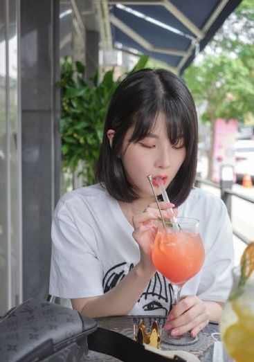 欧美贵妇时尚视频_BD国语电视剧在线观看