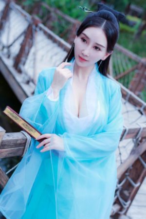 一边摸一边吃奶一边做爰真人版_DVD动漫免费观看