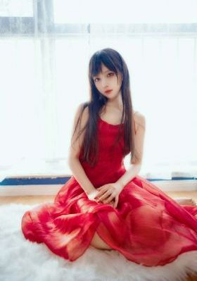 欧美超长裙到脚踝_神马电影在线观看
